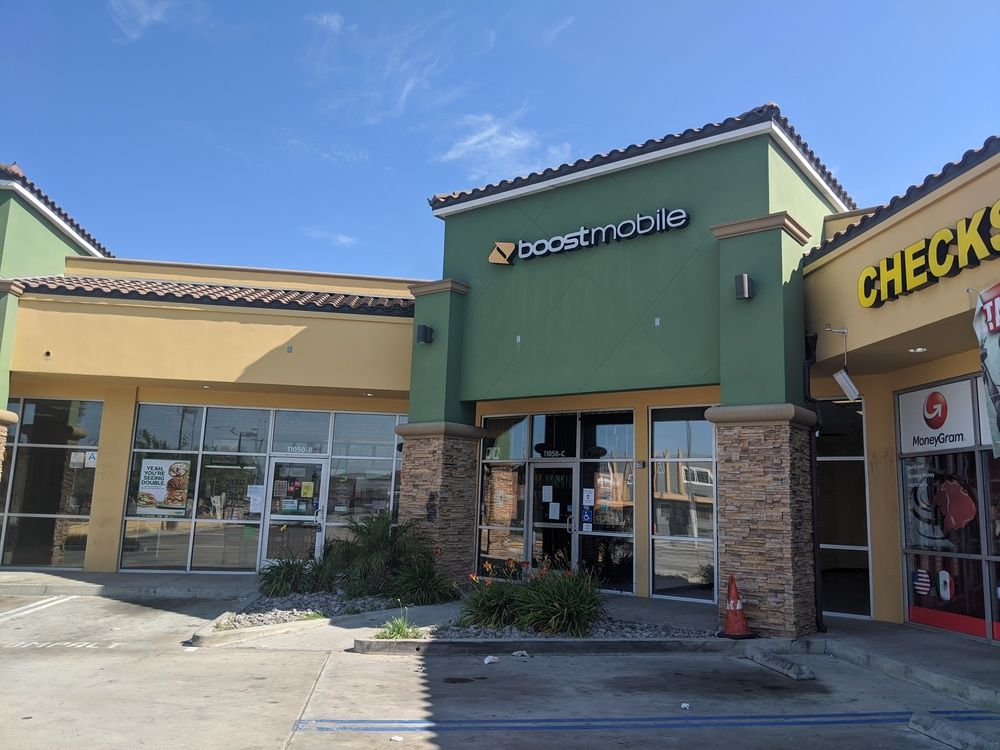 11050 S Prairie Ave, Inglewood, CA 90303